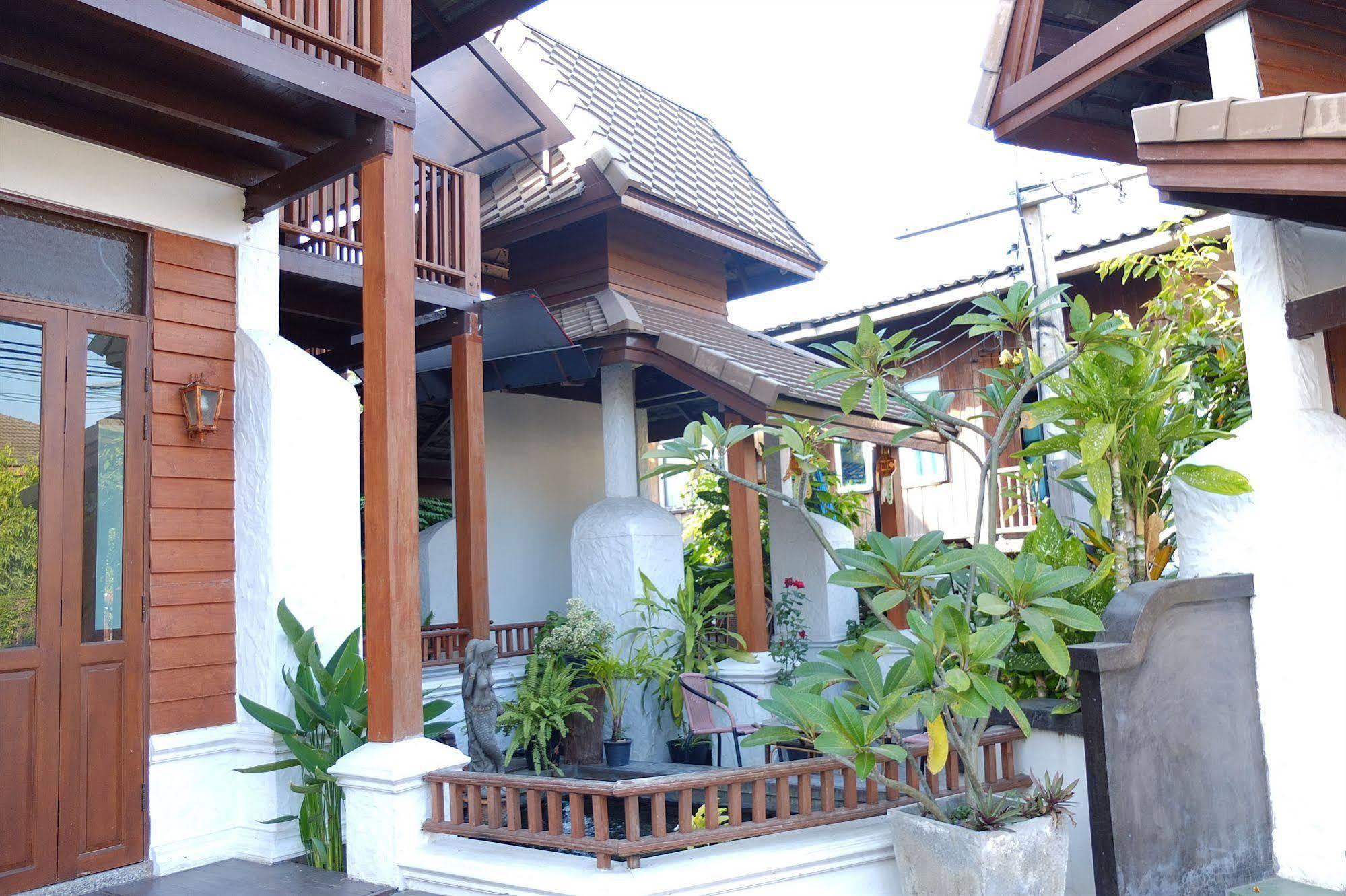 Baanlek Home Stay Chiang Mai Buitenkant foto