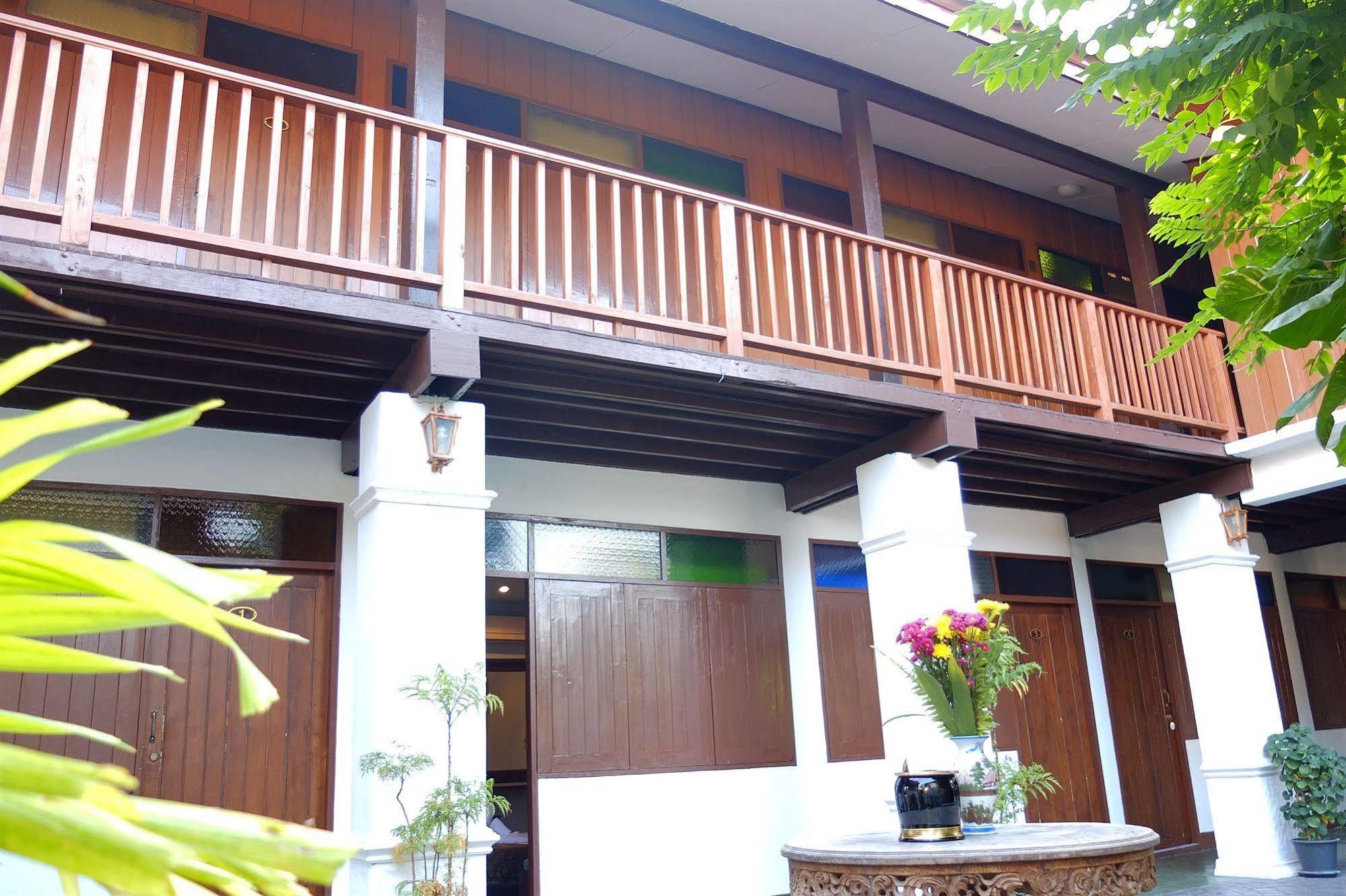 Baanlek Home Stay Chiang Mai Buitenkant foto