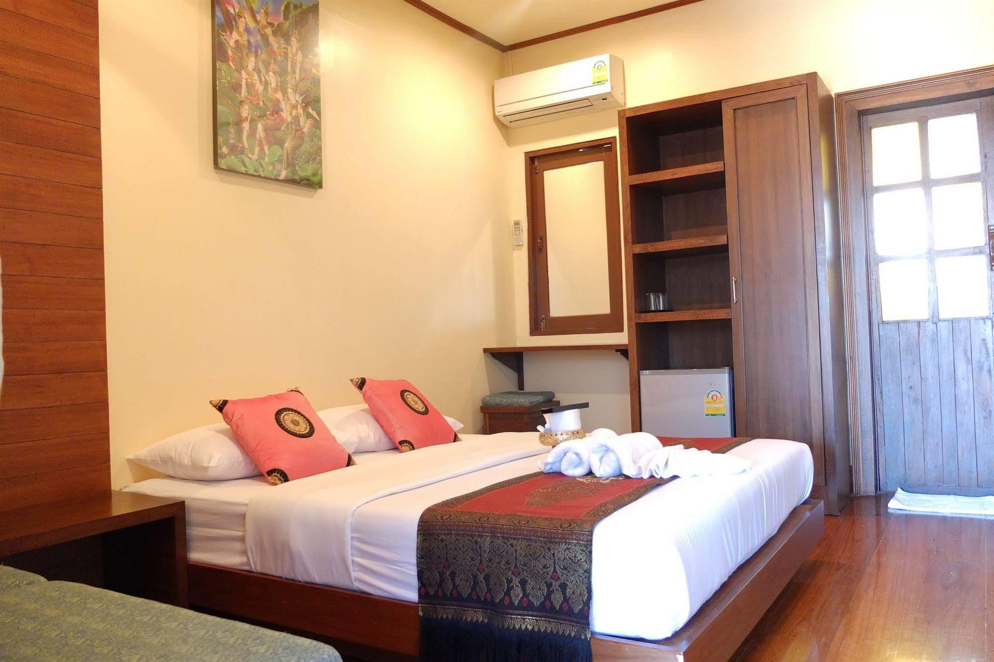 Baanlek Home Stay Chiang Mai Buitenkant foto